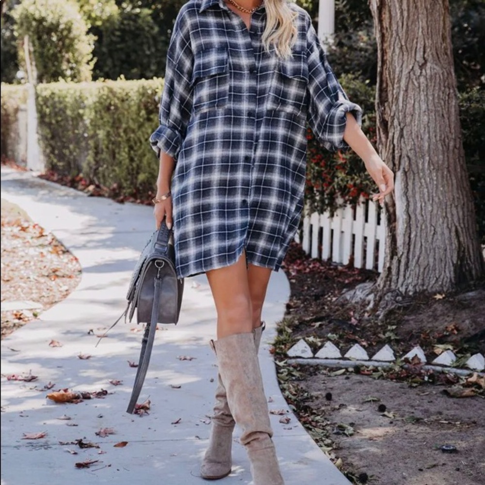 Cotton Blend Plaid Button Down Shirt, Medium